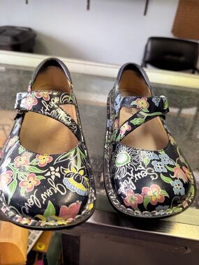 Alegria Black Floral Mary Jane womans Shoes